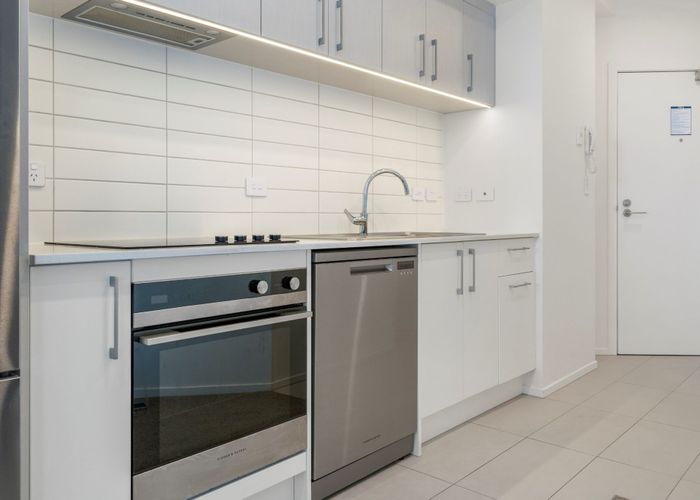  at 706/6 Waikumete Rd, Glen Eden, Auckland