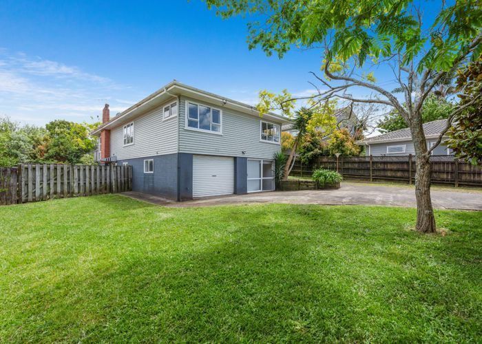  at 21 Patons Road, Howick, Auckland