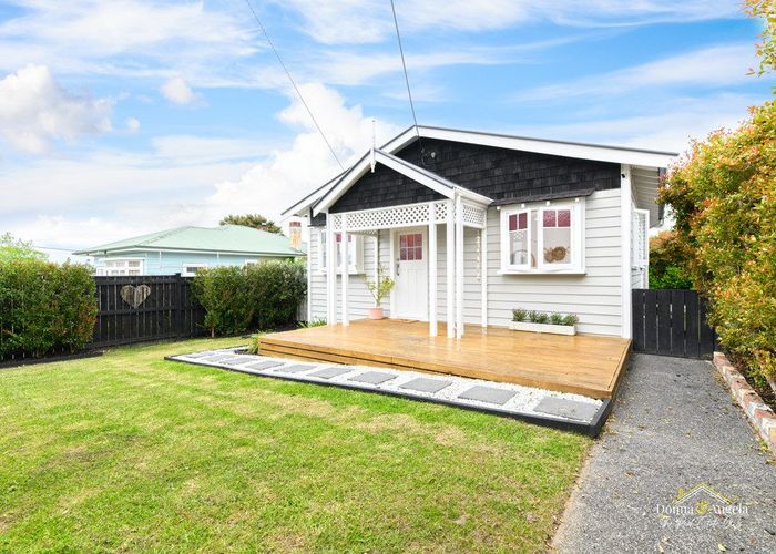  at 1/7 Akehurst Avenue, New Lynn, Auckland