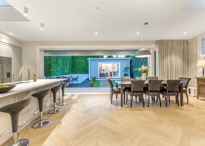  at 9 Shoal Bay Road, Devonport, Auckland