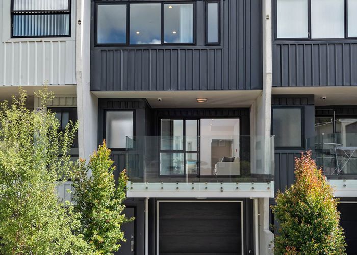  at 27/5 Perekia Street, Albany, Auckland