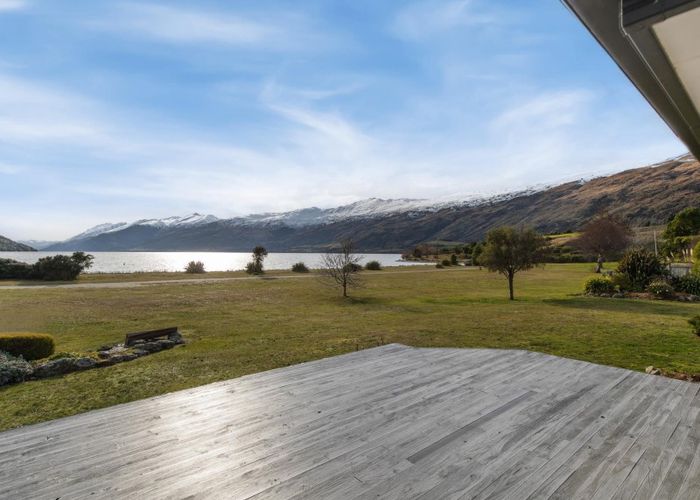  at 8 Wesney Terrace, Kingston