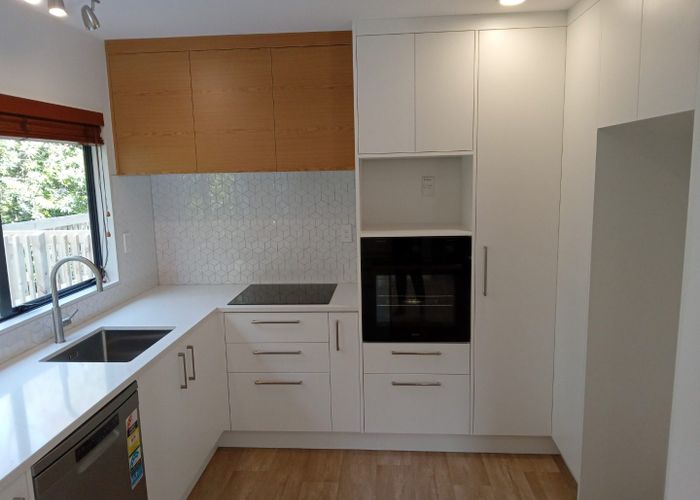  at 34B Kiteroa Terrace, Rothesay Bay, North Shore City, Auckland
