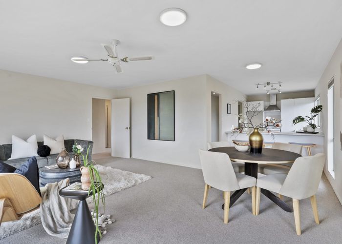  at 1/43 Sungrove Rise, Sunnyvale, Auckland