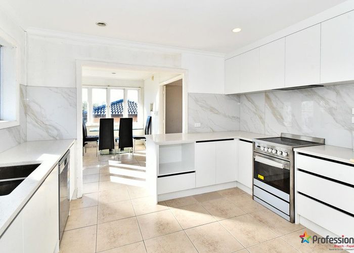  at 114 Alfriston Road, Manurewa, Manukau City, Auckland