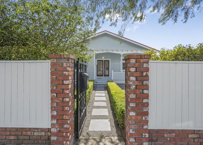  at 143 Cuba Street, Petone, Lower Hutt