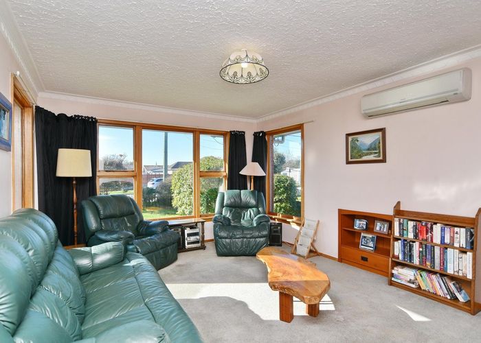  at 372 Breezes Road, Aranui, Christchurch City, Canterbury