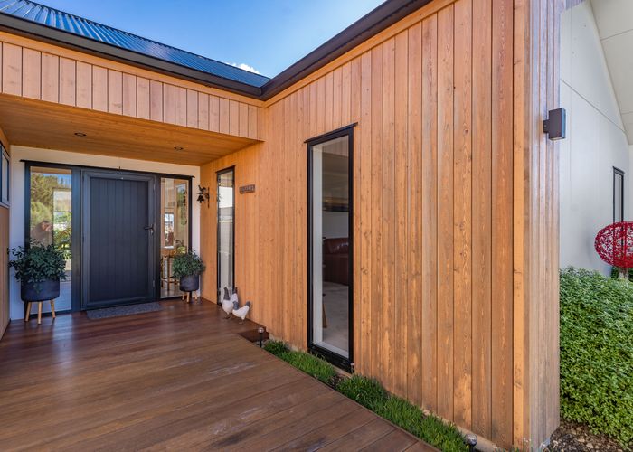  at 22 Mill Grove, Clareville, Carterton