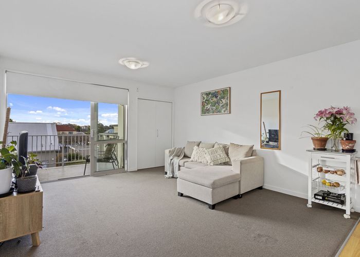  at 16/20 Stanmore Road, Phillipstown, Christchurch City, Canterbury