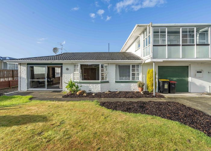  at Flat 1/151 Moana Street, Rosedale, Invercargill, Southland