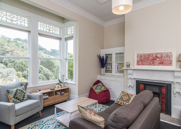  at 27 Grass Street, Roseneath, Wellington