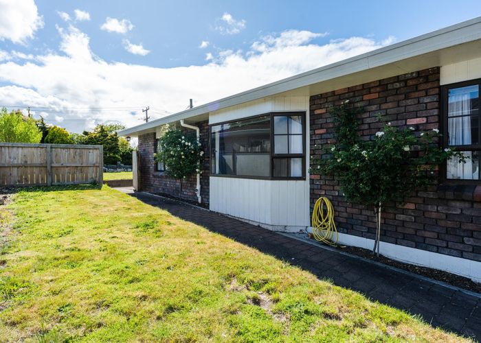  at 1/6 Karamu Street, Taupo