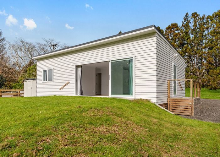  at 214 Coatesville-Riverhead Highway, Albany