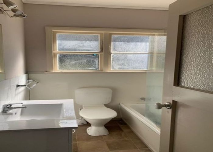  at 1143 Dominion Road, Mount Roskill, Auckland