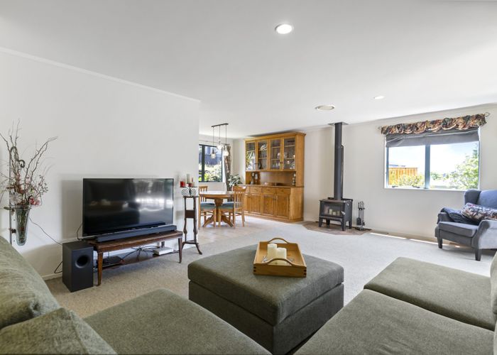  at 16 Landsdale Place, Massey, Auckland