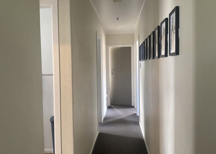  at 42 Liston Crescent, Hillcrest, Hamilton