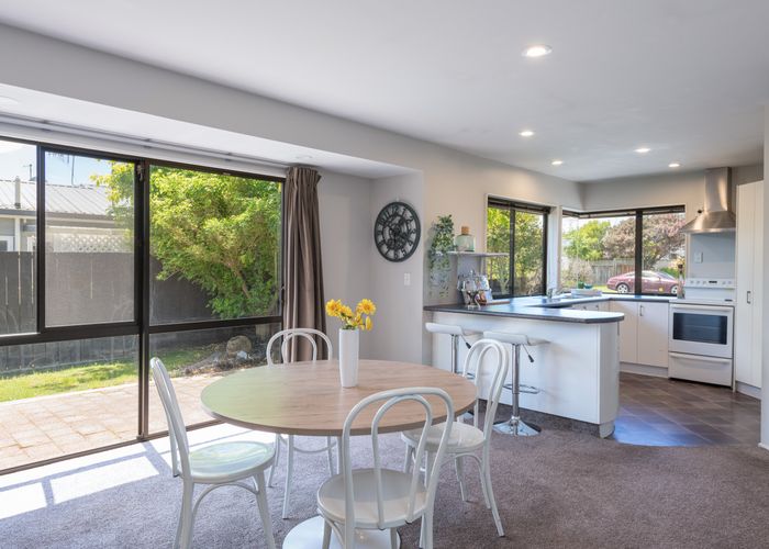  at 36 Rochfort Drive, Richmond