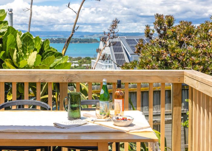  at 21 Tiri Road, Oneroa, Waiheke Island, Auckland