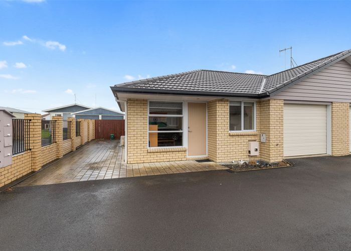  at 8A Pitt Street, Frankton, Hamilton