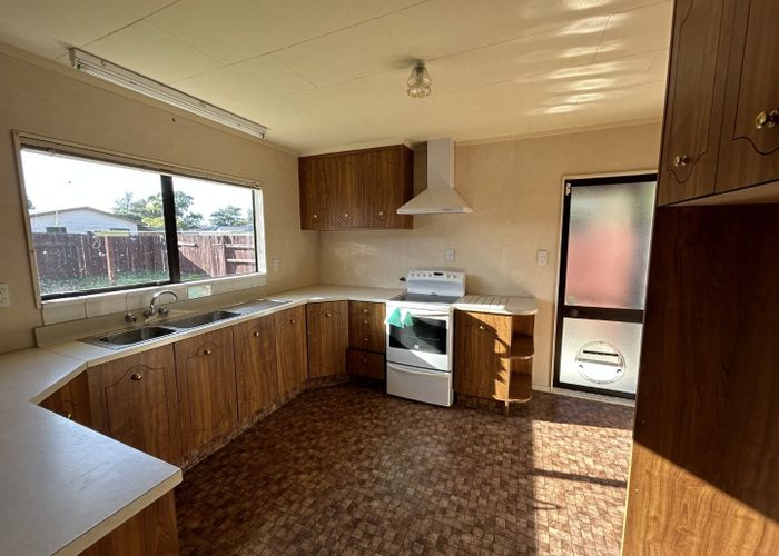  at 12 Cargill Grove, Kelvin Grove, Palmerston North