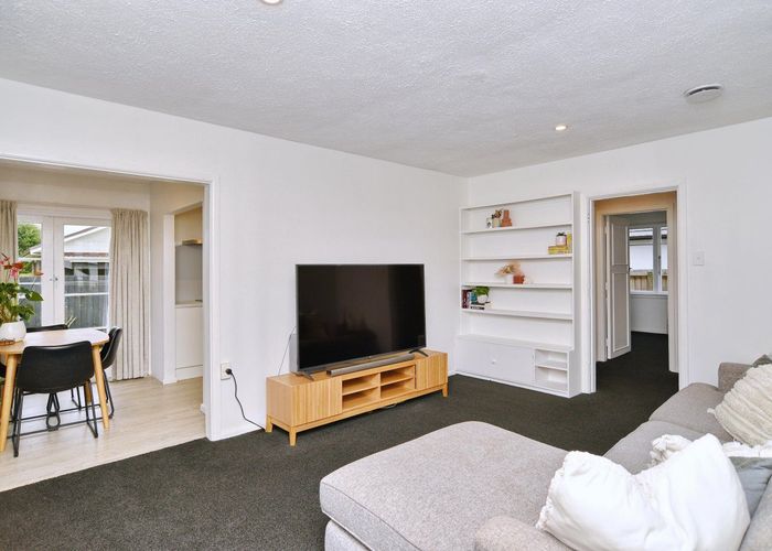  at 2/21 Dunedin Street, Redwood, Christchurch City, Canterbury