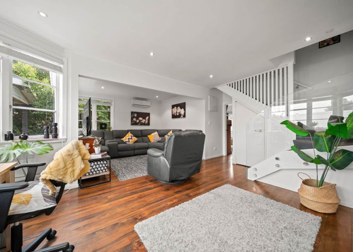  at 121  Fairview Avenue, Fairview Heights, North Shore City, Auckland