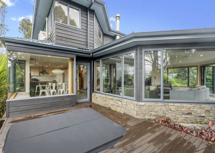  at 197 Carter Road, Oratia, Waitakere City, Auckland