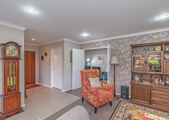  at 63 Winchester Street, Levin