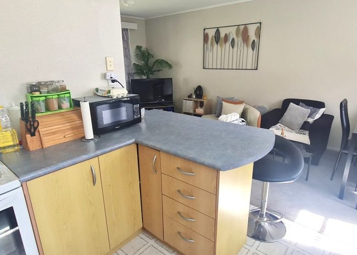  at 42B Regent Street, Papatoetoe, Manukau City, Auckland