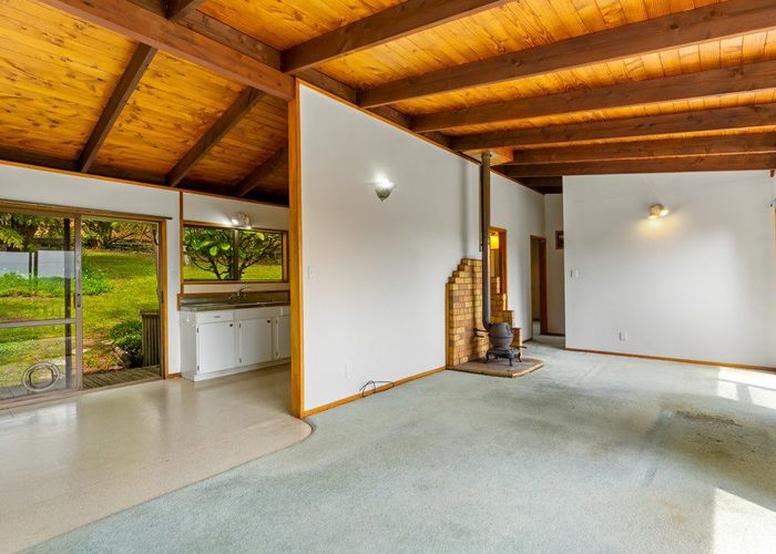  at 10 Poplar Road, Stanmore Bay, Whangaparaoa