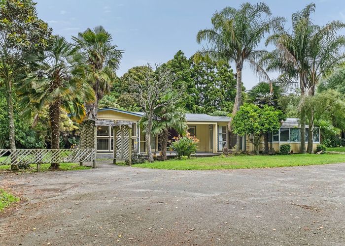  at 1252 Devon Road, Sentry Hill, New Plymouth