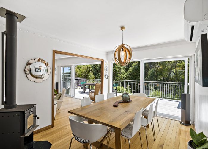  at 8 Colenso Place, Mission Bay, Auckland