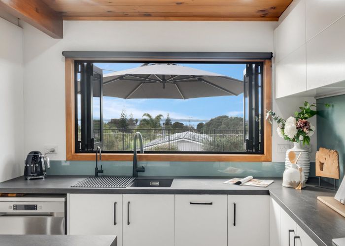  at 14A McCrystal Avenue, Bucklands Beach, Manukau City, Auckland