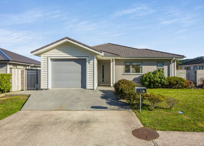  at 11 Henrietta Maxwell Grove, Wainuiomata, Lower Hutt, Wellington