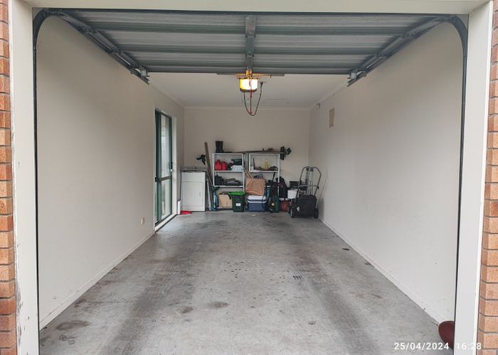  at 40A Raphoe Road, Flat Bush, Manukau City, Auckland