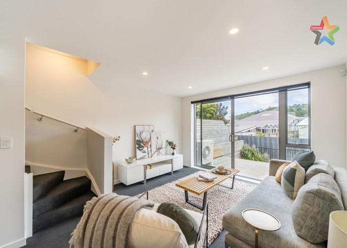  at 15 Te Ara O Te Amo Hohipene, Petone, Lower Hutt, Wellington