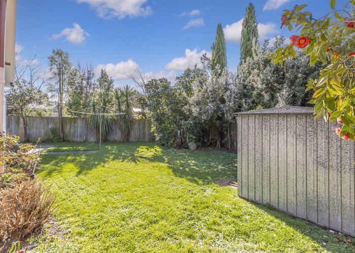  at 2/10 Bowman Place, Sockburn, Christchurch