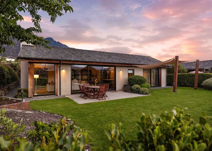  at 5 Glengarry Court, Jacks Point, Queenstown-Lakes, Otago