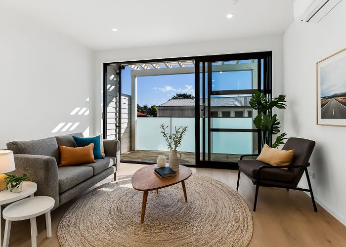  at 2/379 Great South Road, Ellerslie, Auckland City, Auckland