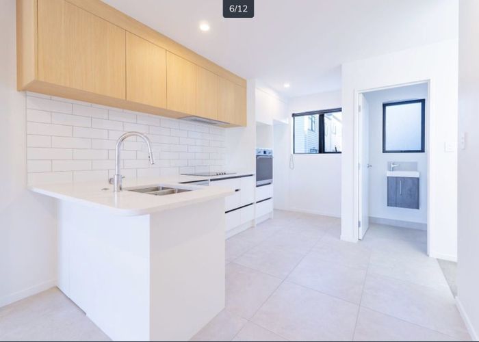  at 1/82 Rosewarne, Glendene, Waitakere City, Auckland