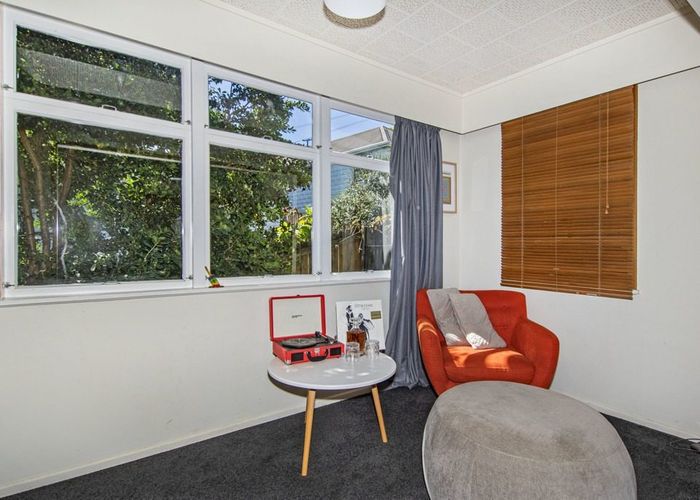  at 127 Riverside Drive, Parahaki, Whangarei