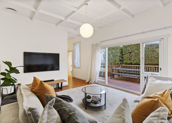  at 32 Livingstone Street, Westmere, Auckland