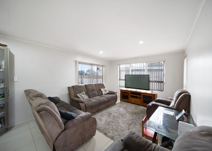  at 89 Wordsworth Road, Manurewa, Auckland