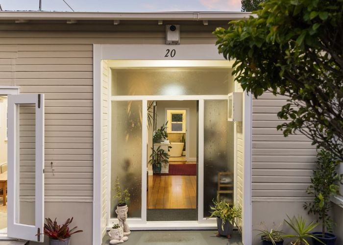 at 20 Rangatira Road, Birkenhead, Auckland
