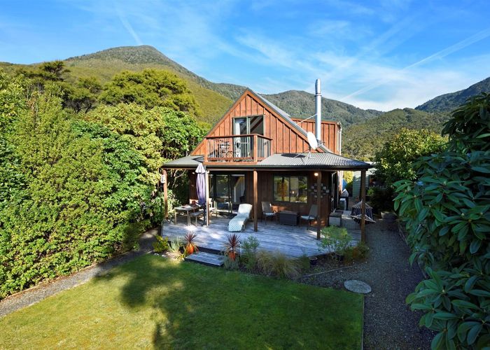  at 5 Kaimiko Place, Ōkiwi Bay