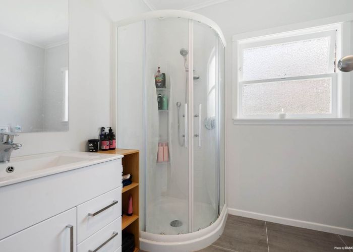  at 37 Park Road, Glenfield, Auckland