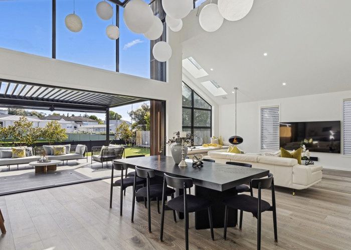  at 8 Andara Close, Pinehill, North Shore City, Auckland