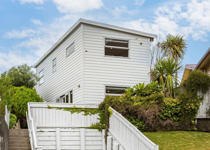  at 2A Hillary Street, Tawa, Wellington, Wellington