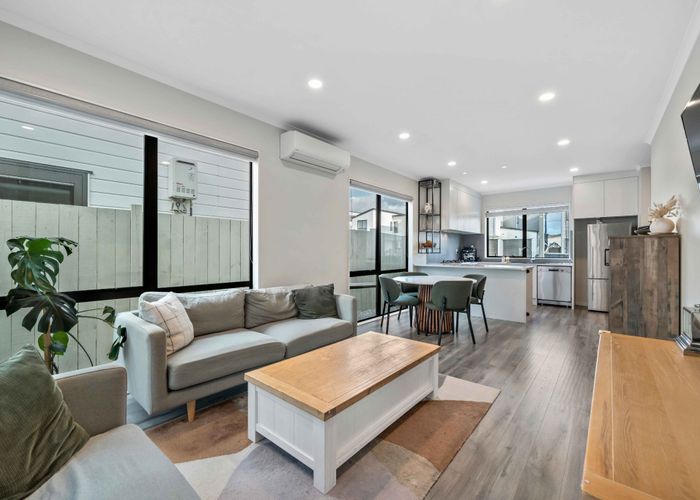  at 94 Bellbird Street, Papakura, Papakura, Auckland