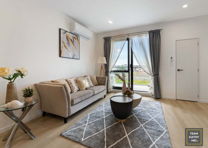  at 6 Papa Takaro Lane, Flat Bush, Manukau City, Auckland